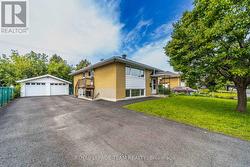 676 BORTHWICK AVENUE Ottawa, ON K1K 2M2
