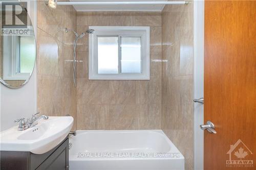 Unit 2 - Bathroom - 676 Borthwick Avenue, Ottawa, ON 