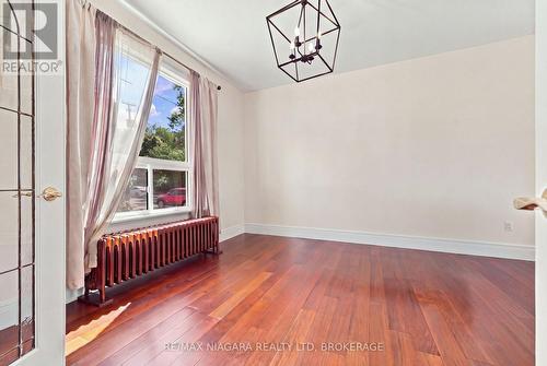 Flexible living spaces, options for formal dining. - 8 Trafalgar Street, St. Catharines (Downtown), ON 