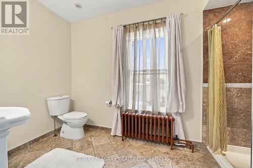 Second floor 3 PC bath with tiled shower - 8 Trafalgar Street, St. Catharines (Downtown), ON 