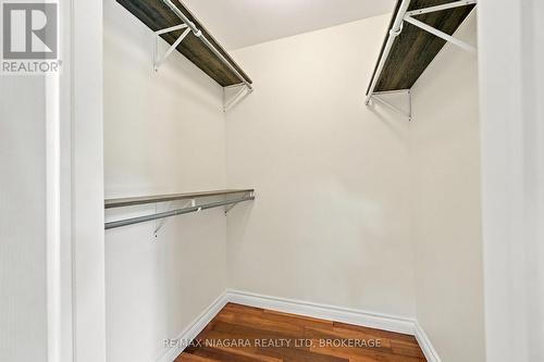 Primary suite: walk in closet - 8 Trafalgar Street, St. Catharines (Downtown), ON 