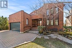 73 GARNIER COURT  Toronto, ON M2M 4C8