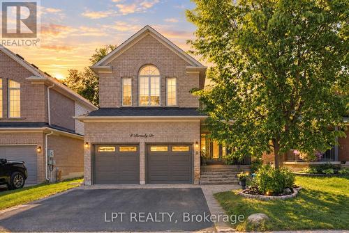 8 BURNABY DRIVE  Georgina, ON L4P 3Z1