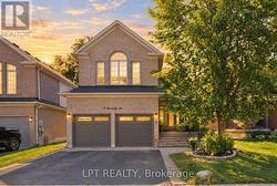 8 BURNABY DRIVE  Georgina, ON L4P 3Z1