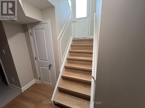 LOWER - 30 NORBERT CRESCENT , Toronto, Ontario M9C 3J9 4