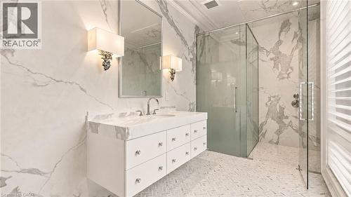 Guest Ensuite - 3320 Guelph Line, Burlington, ON 