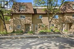 275 MANSE Road Unit# 8 Scarborough, ON M1E 4X8