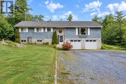 1045 NARROWS ROAD Gravenhurst (Muskoka (S)), ON P1P 1R2