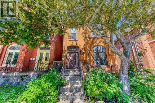 Entrance - 100 Grant Avenue, Hamilton, ON 