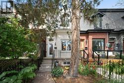 58 FOXLEY STREET  Toronto, ON M6R 1R2