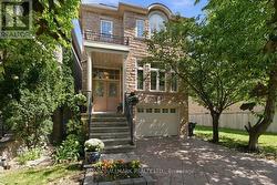 53 FAIRCHILD AVENUE Toronto, ON M2M 1T8