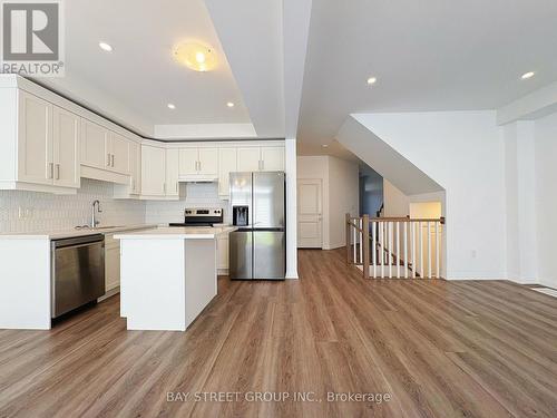 7405 MATTEO DRIVE , Niagara Falls (Brown), Ontario L2H 2Y6 2