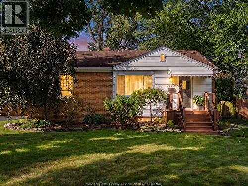 3265 Longfellow AVENUE  Windsor, ON N9E 2L7
