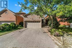 18 BUCKHORN AVENUE Richmond Hill, ON L4C 0E3