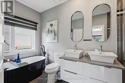 ENSUITE - 