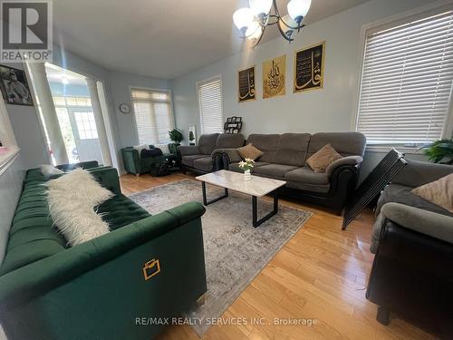 3 NORANDA CRESCENT , Brampton, Ontario L6Y 0M7 3