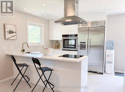 Bright & modern kitchen - 