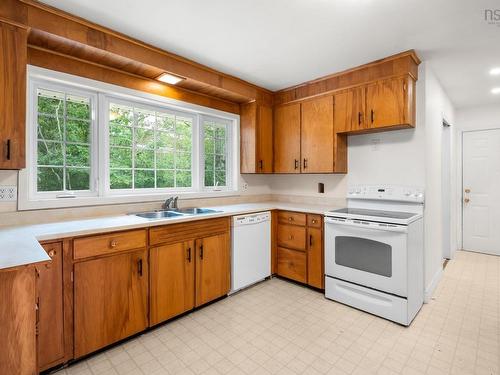 20 Fielding Avenue, Kentville, NS 