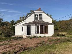 104 North Street Springhill, NS B0M 1X0