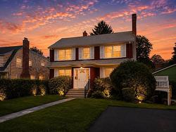 817 Tower Road  Halifax Peninsula, NS B3H 2Y1
