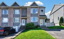 1565 Rue Chanteclerc Québec (La Haute-Saint-Charles), QC G3K 2L7