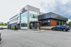 201-203-2900 Boul. Losch  Longueuil (Saint-Hubert), QC J3Y 3V8