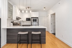 411-440 Rue De La Gauchetière E. Montréal (Ville-Marie), QC H2L 2M5