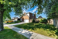 671 Louis Drive Mississauga, ON L5B 2V4
