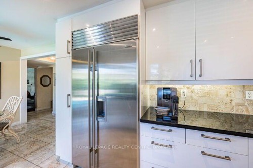 671 Louis Drive, Mississauga, ON 