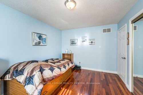 671 Louis Drive, Mississauga, ON 