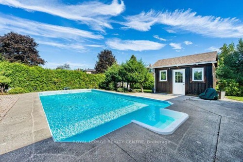 671 Louis Drive, Mississauga, ON 