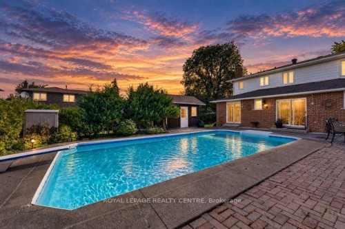671 Louis Drive, Mississauga, ON 
