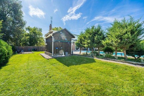 671 Louis Drive, Mississauga, ON 