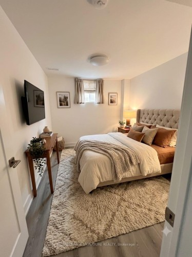 BASEMENT-3 Cox Crescent , Brampton, ON L6X 3H1 3