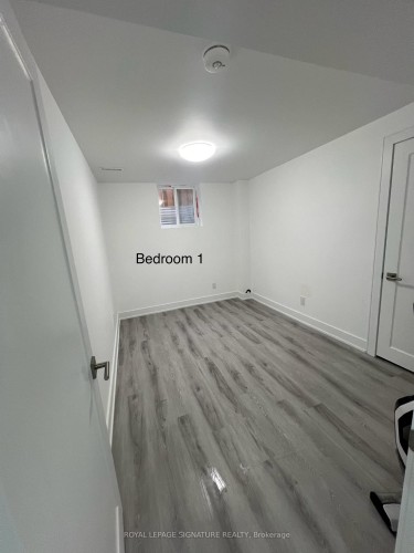 BASEMENT-3 Cox Crescent , Brampton, ON L6X 3H1 4