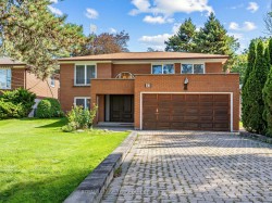 43 Zaph Avenue  Toronto, ON M1C 1M7