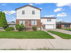 2416 MERCER Street Windsor, ON N8X 3R5