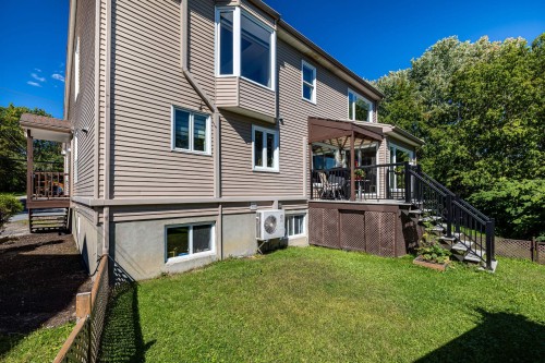 Back of Structure - 1100 Av. Royale, Québec (Beauport), QC 