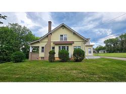 14 Spring ST Petitcodiac, NB E4Z 4W5