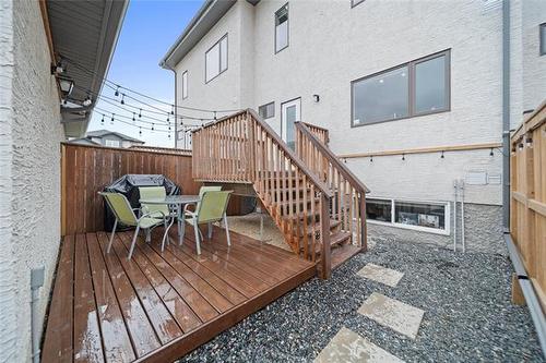 1925 Jefferson Ave, Winnipeg, MB 