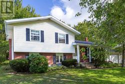 2 Greenleaf Drive Charlottetown, PE C1A 7R8