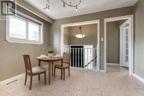 MAIN - 15 WALTER AVENUE , Newmarket, Ontario L3Y 2T2 5