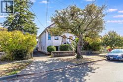 117 Medana St  Victoria, BC V8V 2H6