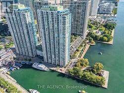 606 - 99 HARBOUR SQUARE Toronto, ON M5J 2H2