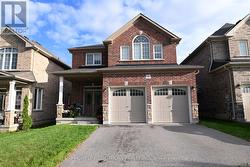 211 NORTHGLEN BOULEVARD Clarington, ON L1C 0T9