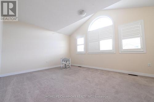 211 NORTHGLEN BOULEVARD , Clarington, Ontario L1C 0T9 5