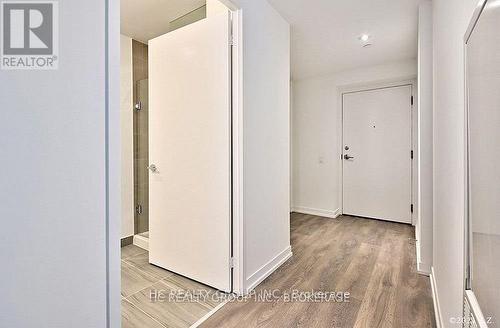 2807 - 950 PORTAGE PARKWAY , Vaughan, Ontario L4K 0J7 3