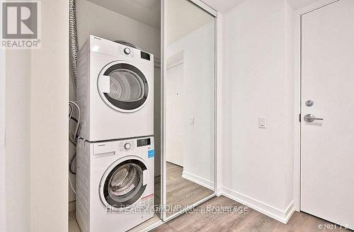 2807 - 950 PORTAGE PARKWAY , Vaughan, Ontario L4K 0J7 4
