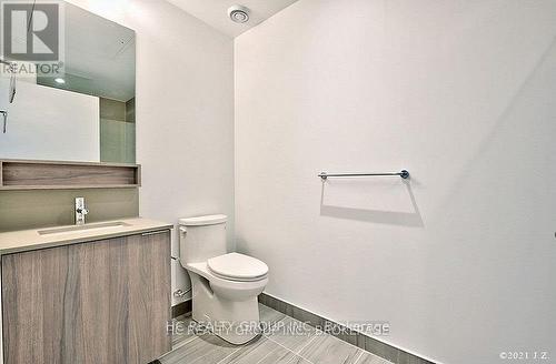 2807 - 950 PORTAGE PARKWAY , Vaughan, Ontario L4K 0J7 5