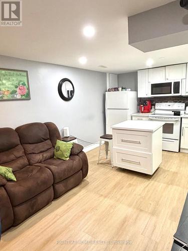237 HOMESTEAD (BASEMENT ) CRESCENT , London North (North F), Ontario N6G 2E7 3